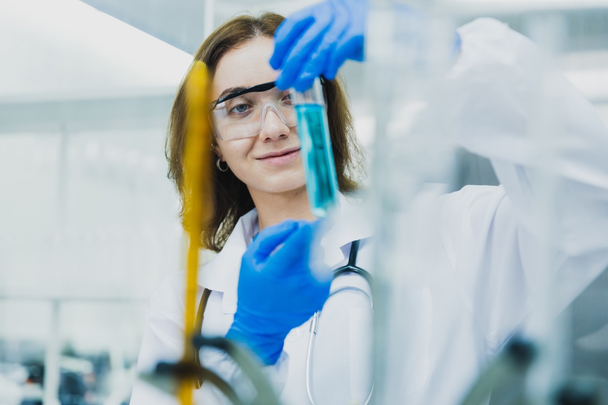 Biochemical research scientist working in a lab 